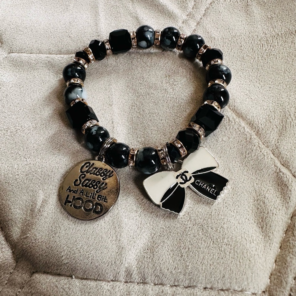 Black and White Beaded Bracelet